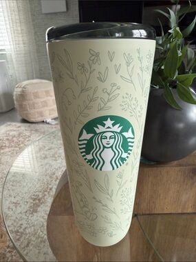 Starbucks 24 ozGreen Winnie the Pooh Tumbler with Green Logo and Floral Line Art